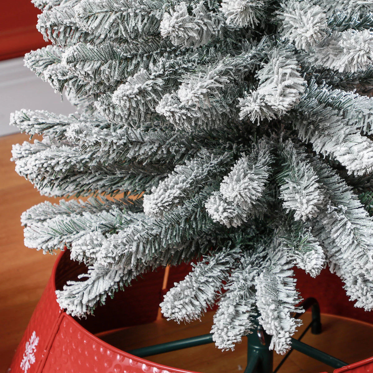6ft Slim Pencil Christmas Tree – Snow Flocked Tips