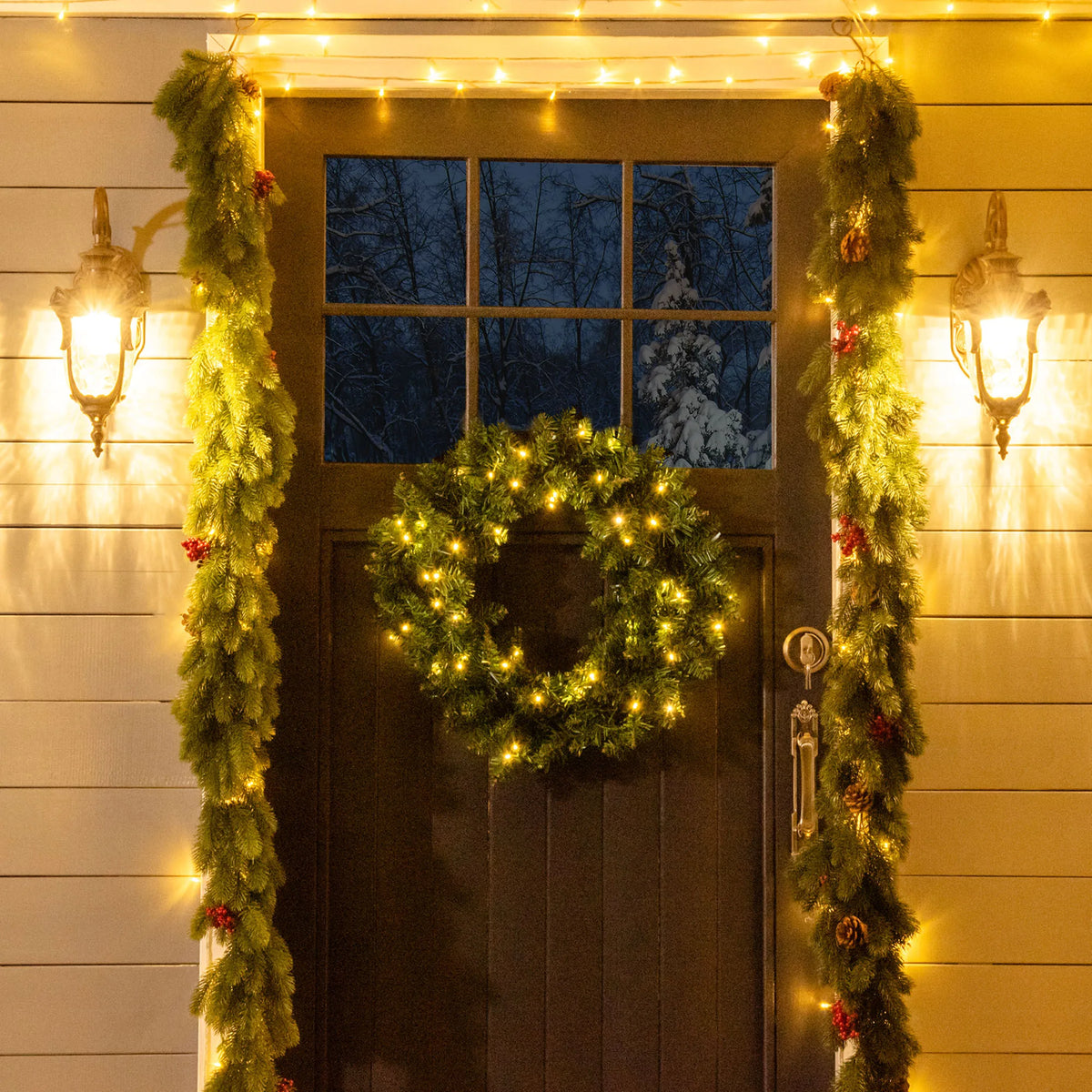 55cm Battery-Operated Christmas Wreath – 50 LED